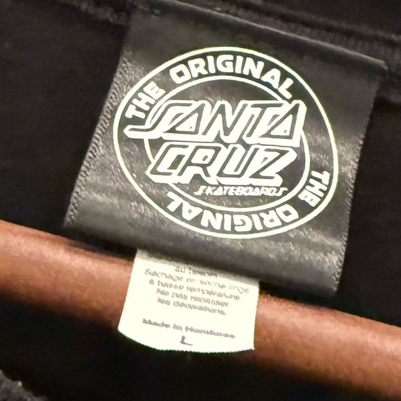 Santa Cruz Skateboards Men’s Black Graphic T-Shirt - Picture 4 of 5